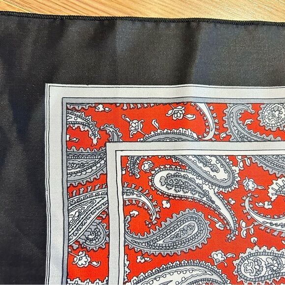 VINTAGE RED GREY PAISLEY SCARF - Picture 4 of 5